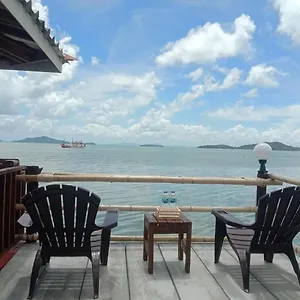 Navareeya House Seaview Guest house